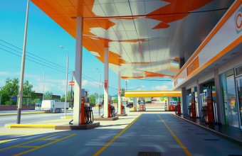 Слабый рост: Розничные цены АЗС России, 22 декабря 2025