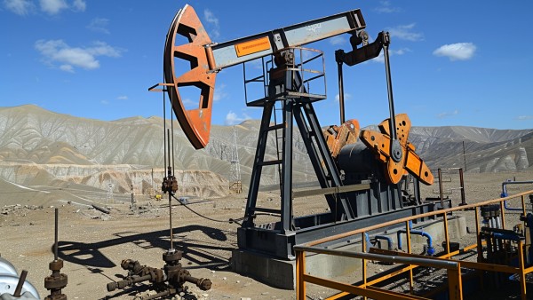 Снижение цен: оптовые цены на российские нефтепродукты, 17 ноября